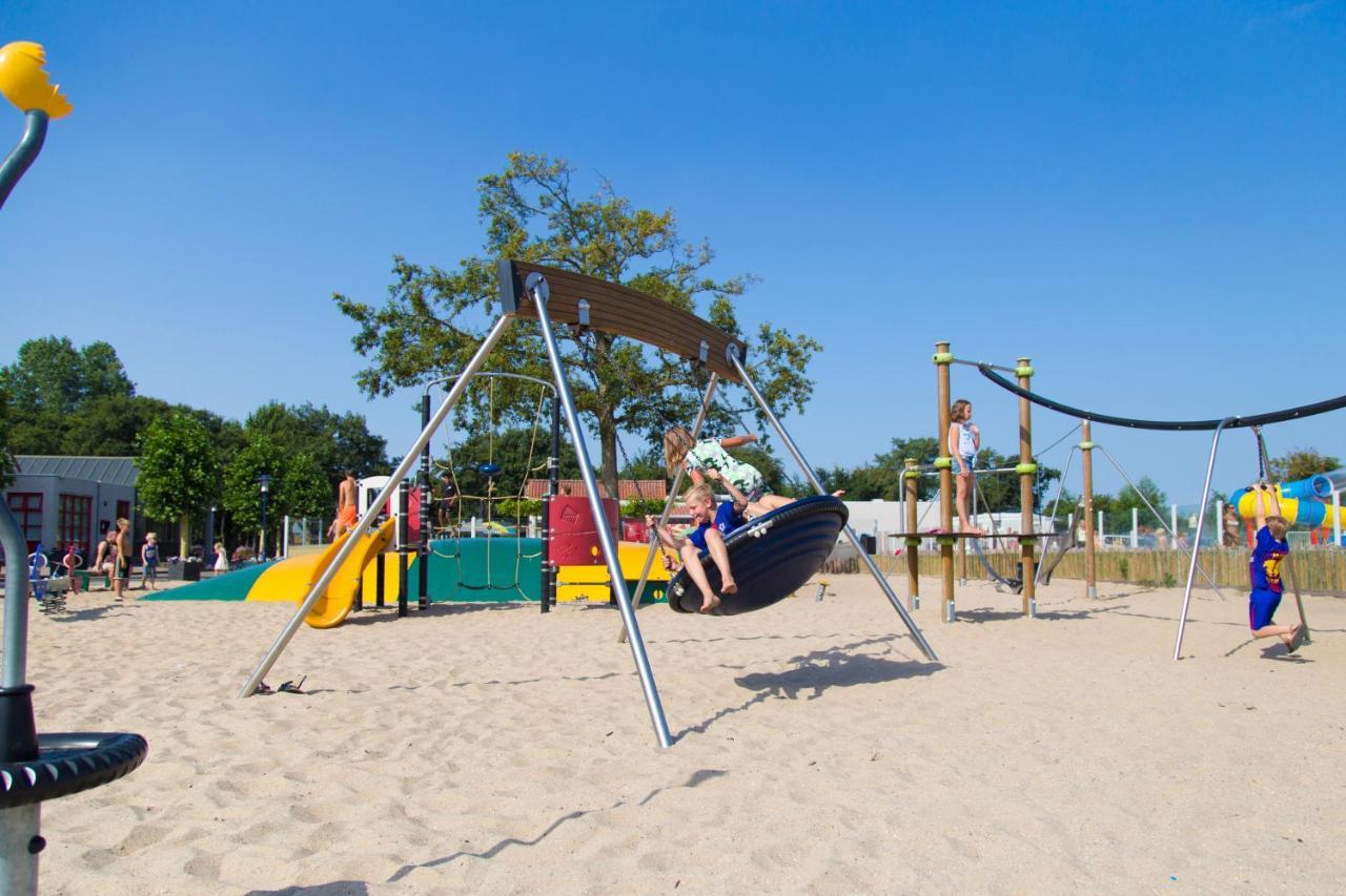 Camping De Duinhoeve Chalet Vogel Not For Companies Nieuw Haamstede Bagian luar foto
