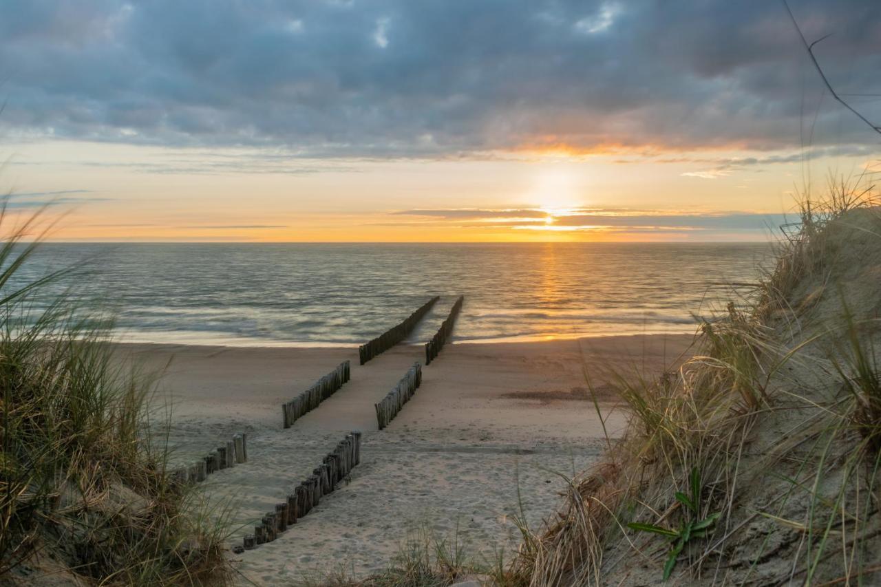 Camping De Duinhoeve Chalet Vogel Not For Companies Nieuw Haamstede Bagian luar foto