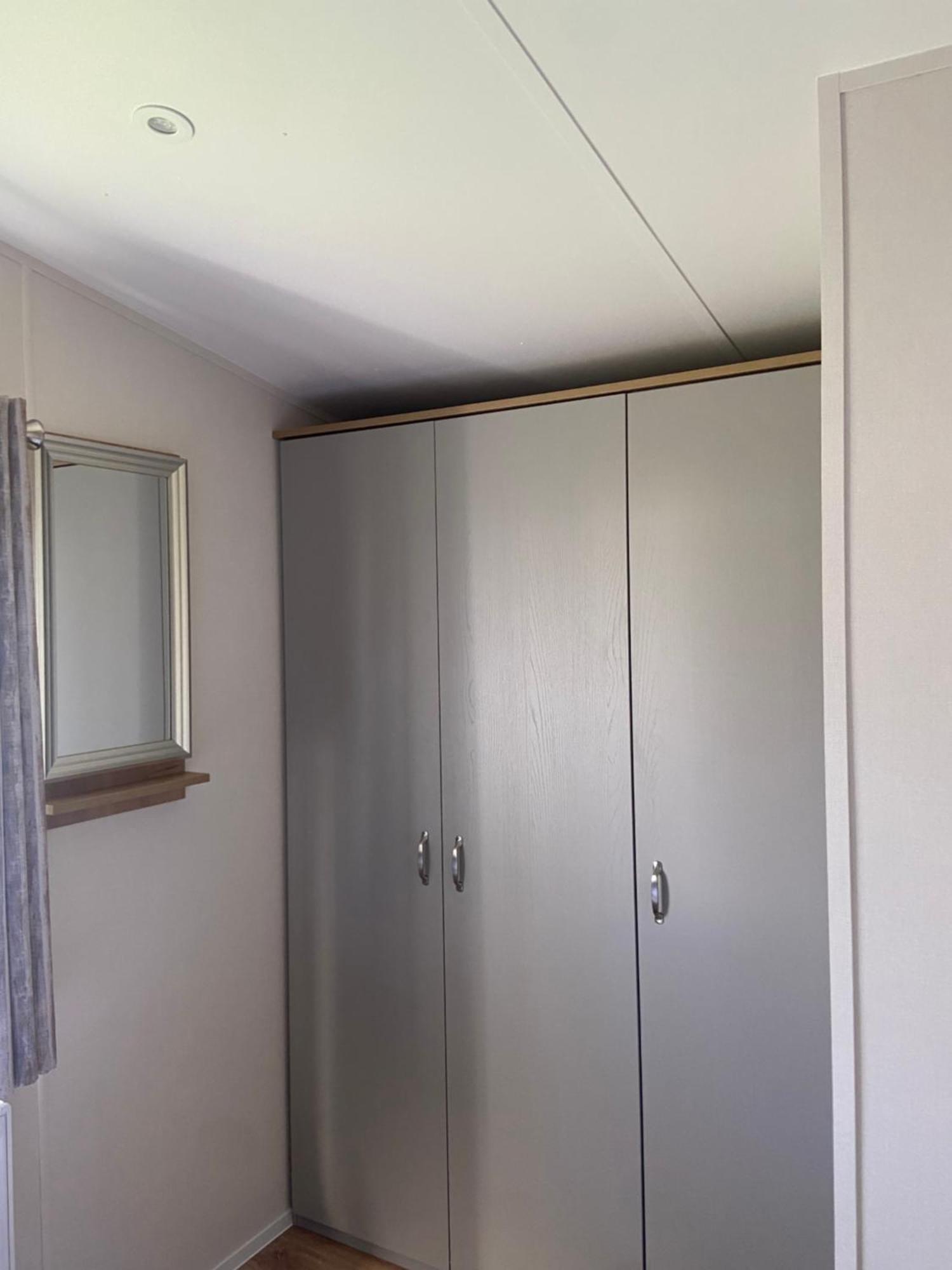 Camping De Duinhoeve Chalet Vogel Not For Companies Nieuw Haamstede Bagian luar foto