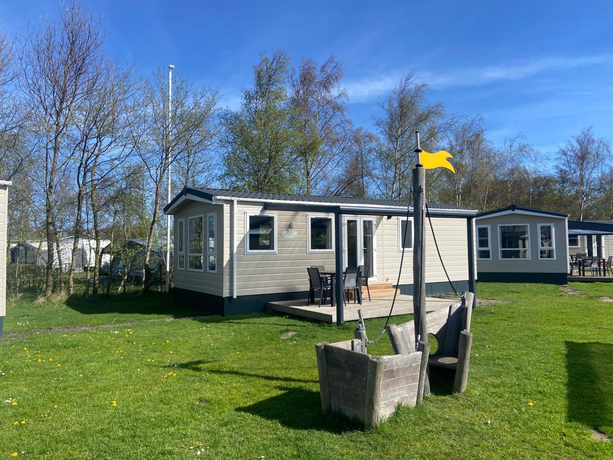 Camping De Duinhoeve Chalet Vogel Not For Companies Nieuw Haamstede Bagian luar foto