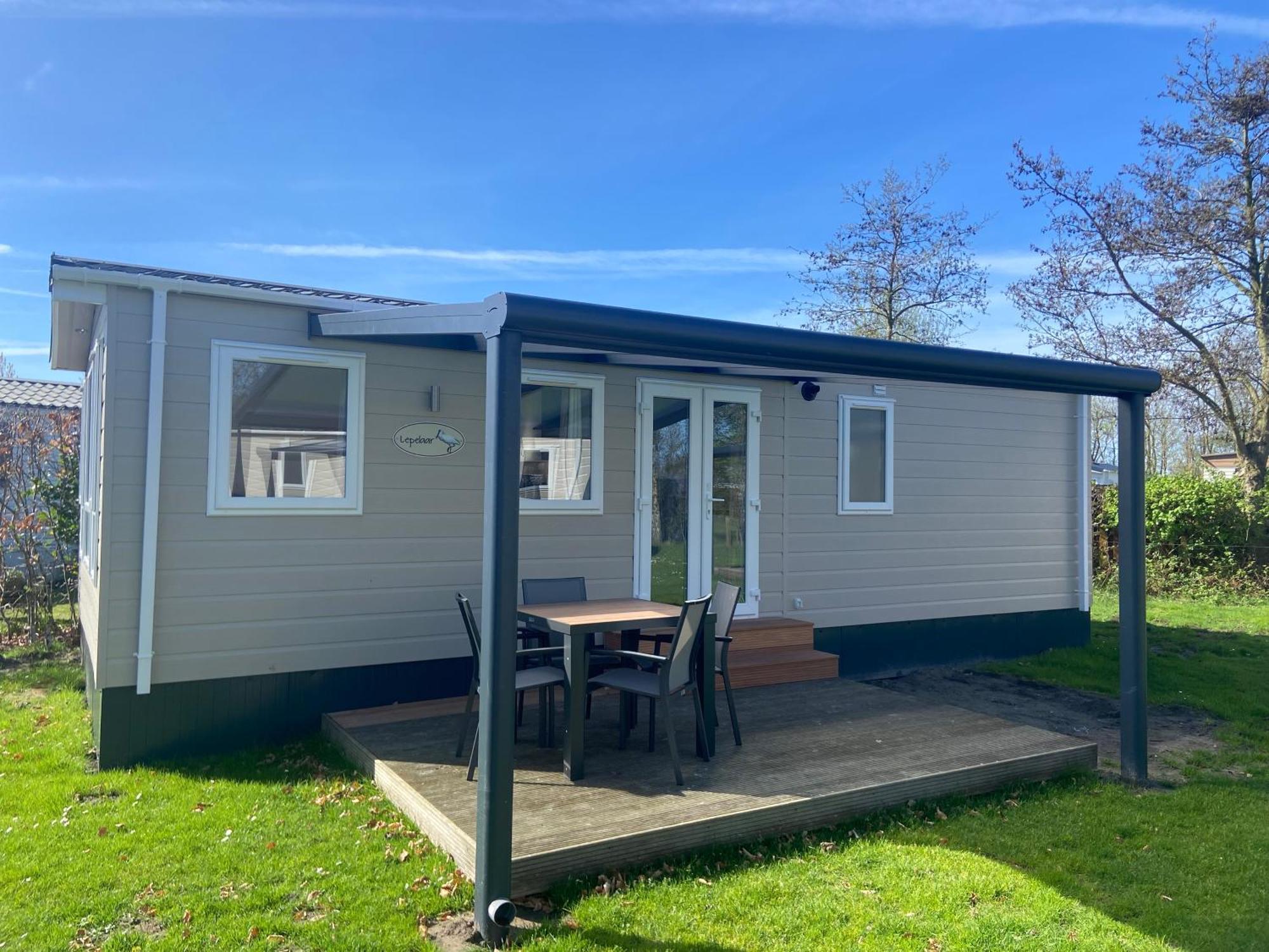 Camping De Duinhoeve Chalet Vogel Not For Companies Nieuw Haamstede Bagian luar foto
